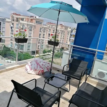Sun 1 Pool View 1bed